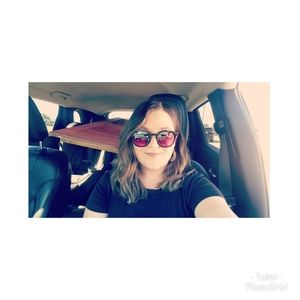 Meet your Posher, Talor